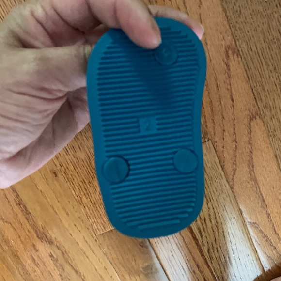 NWOT OLD NAVY FLIP FLOPS/SANDALS BABY SIZE 2BB - Picture 5 of 5